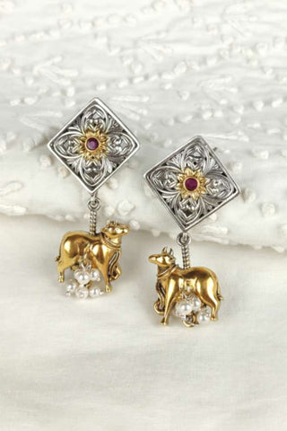 gold cow earrings - Johny Silver