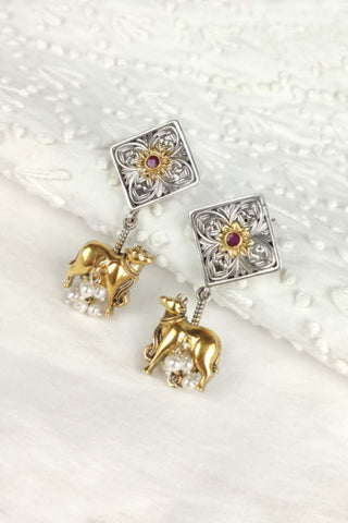 gold cow earrings - Johny Silver