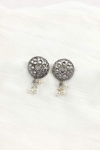 stud earrings || silver flower earrings - Johny Silver