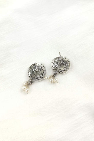 stud earrings || silver flower earrings - Johny Silver