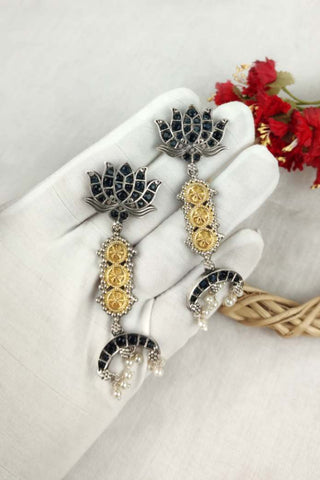 black earrings for women