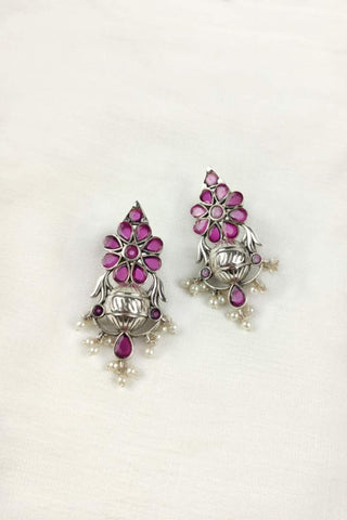 flower style earrings